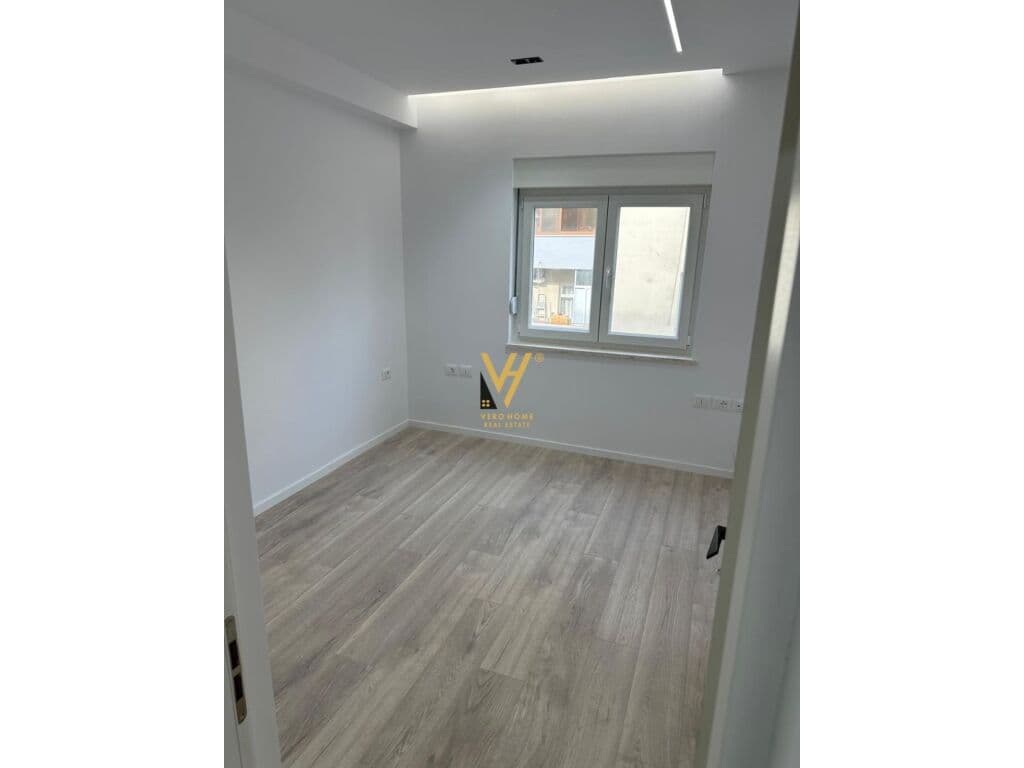 Jepet Apartament 2+1+ballkon me qera te Rruga Vaso Pasho 65 m2 4