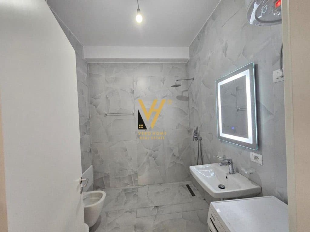 JEPET APARTAMENT 2+1+2 ME QERA TE ALI DEMI 500 EURO 4