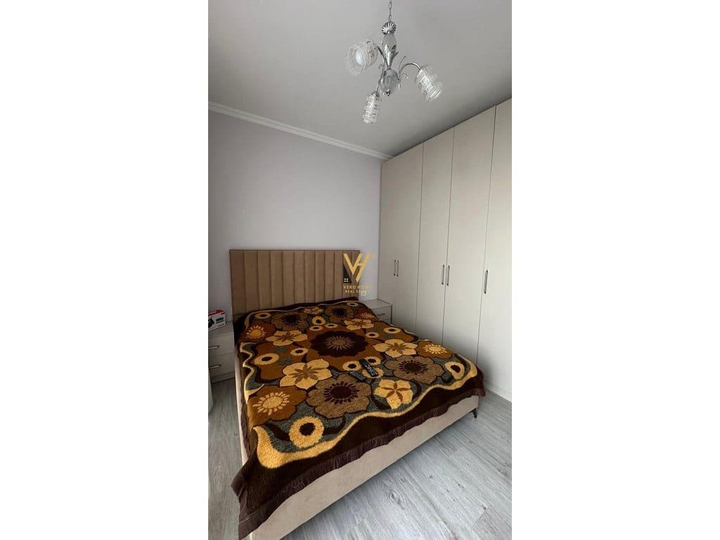 JEPET APARTAMENT 1+1+BLK ME QIRA TE SHKOLLA E KUQE 700 EURO 3