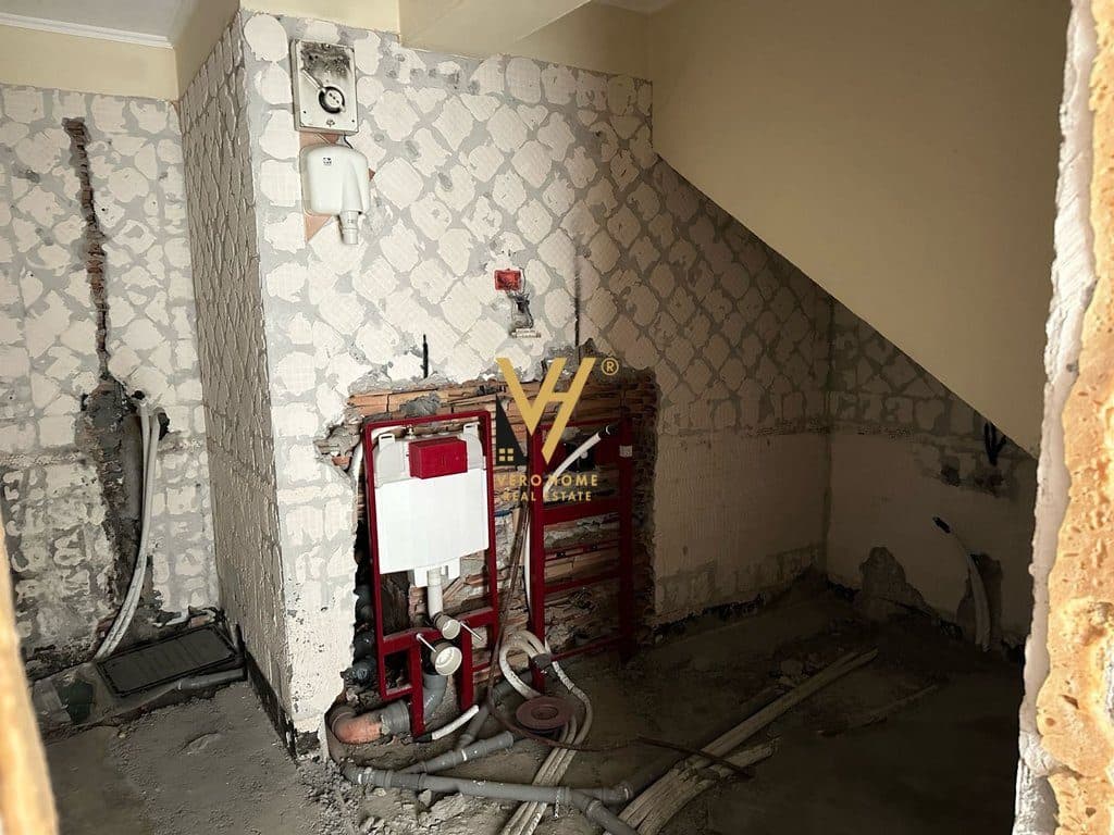 SHITET APARTAMENT DUBLEX TE KOMUNA E PARISIT 370.000 EURO 4