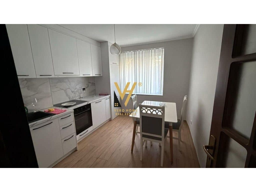JEPET APARTAMENT 1+1+BLK ME QIRA NE BLLOK 700 EURO 2