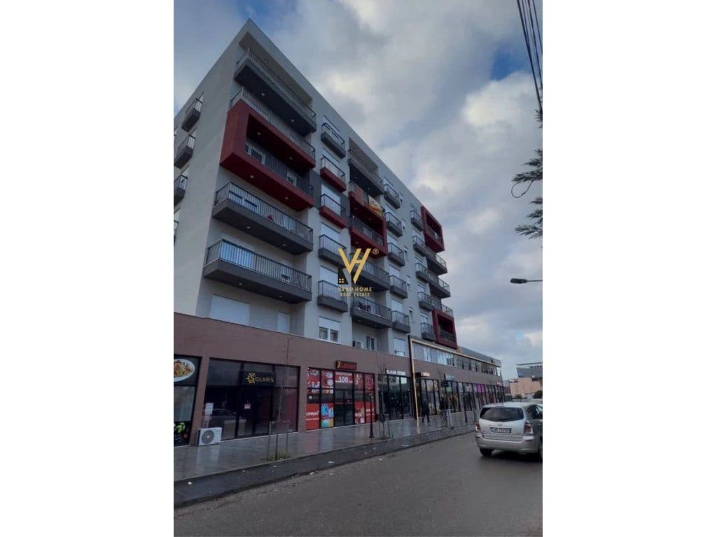 SHITET AMBIENT BIZNESI 93 M2 NE KAMEZ, RRUGA TEUTA 231.750 EURO 1