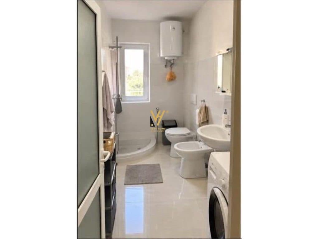 SHITET APARTAMENT 1+1+VERANDE NE FIER 5.400.000 LEKE 4