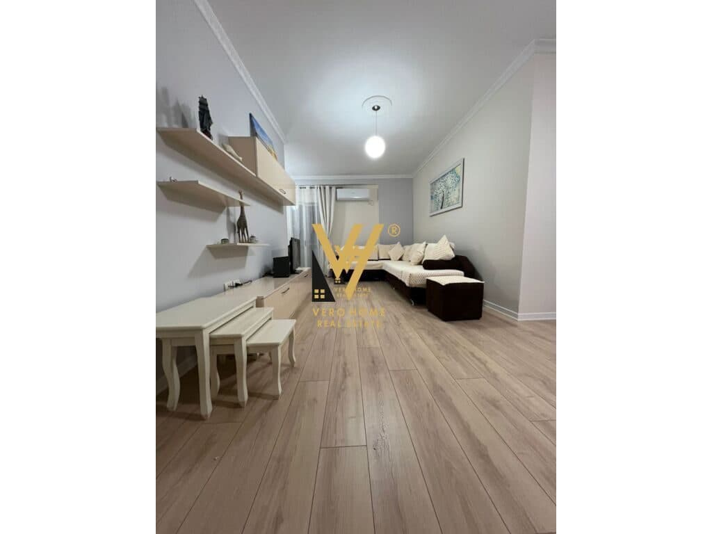 JEPET APARTAMENT 1+1+BLK ME QERA TEK ASTIRI 450 EURO