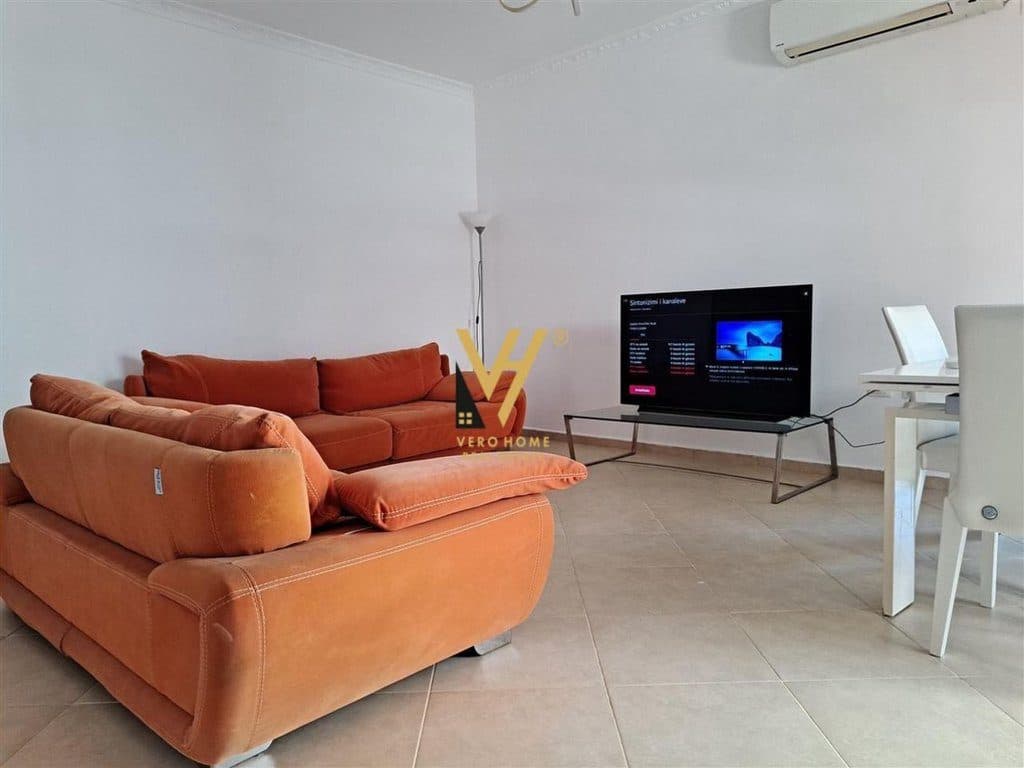 JEPET APARTAMENT 2+1 ME QIRA TE LIQENI I TIRANES 1.000 EURO