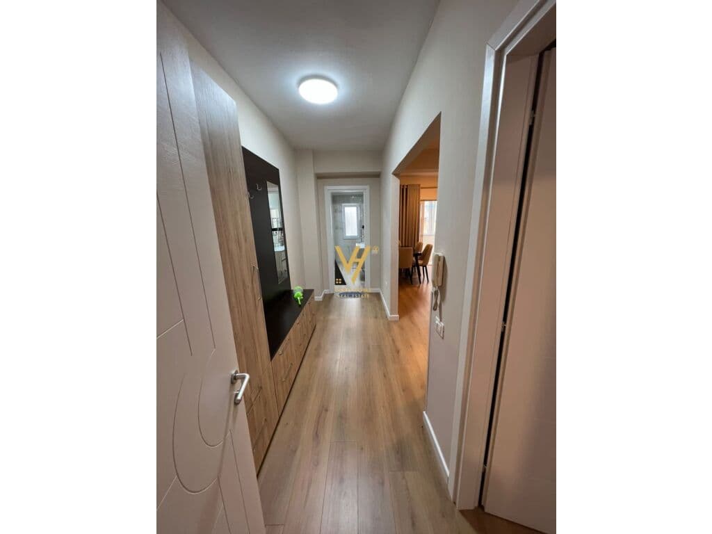 Jepet Apartament 1+1 me qera te Kafe Flora 75 m2 3