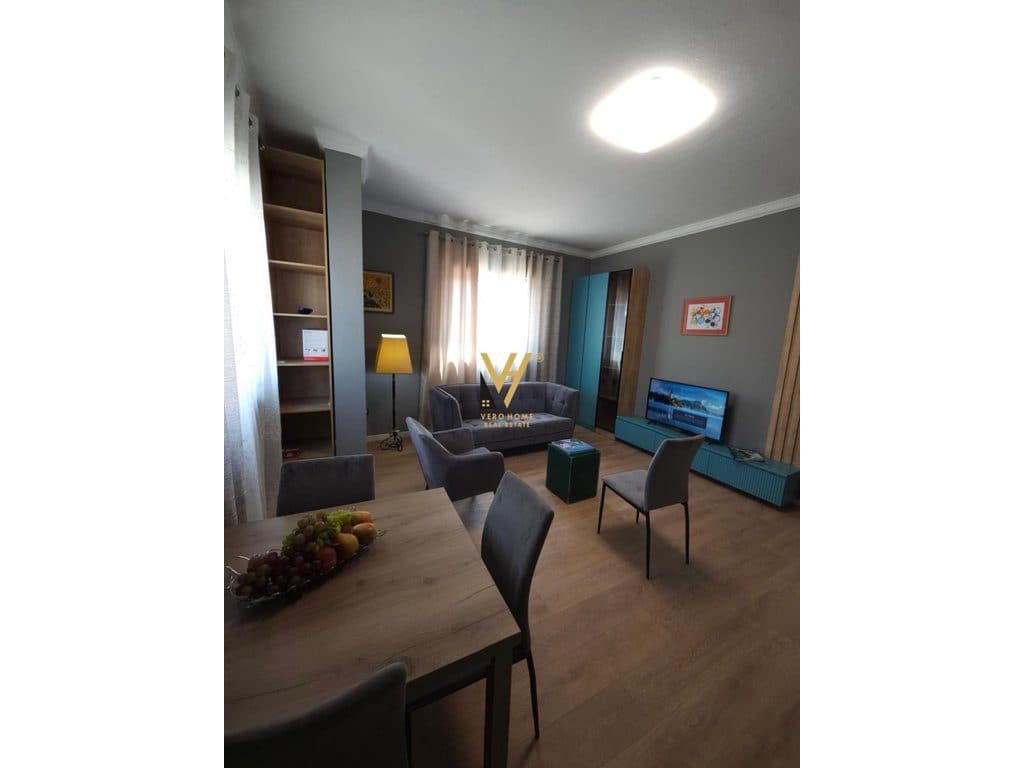 JEPET APARTAMENT 1+1+BLK ME QERA TE PAZARI I RI 60.000 LEKE 2