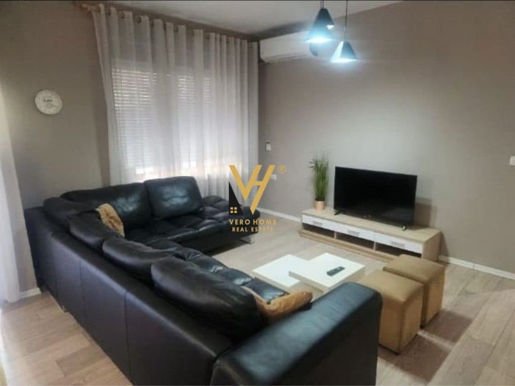 JEPET APARTAMENT 1+1+BLK ME QERA TE MYSLYM SHYRI 65.000 LEKE