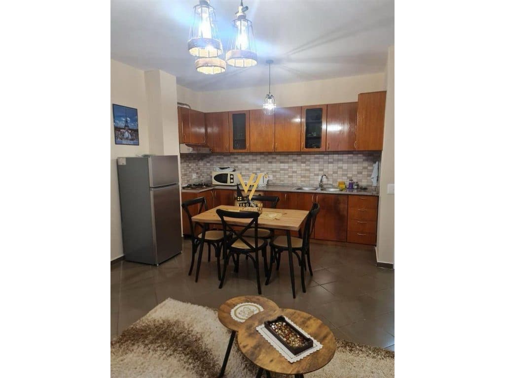 JEPET APARTAMENT 2+1+BLK ME QERA TE KOMUNA E PARISIT 650 EURO 2
