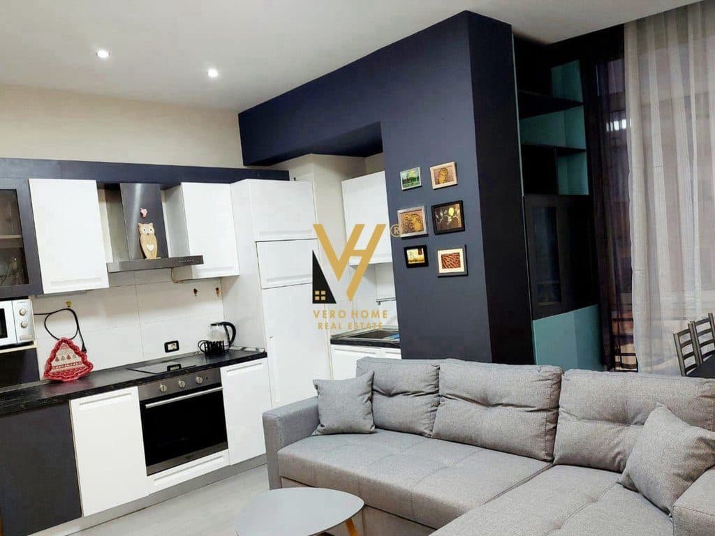 JEPET APARTAMENT 1+1 ME QERA PRANE LICEUT 600 EURO 3
