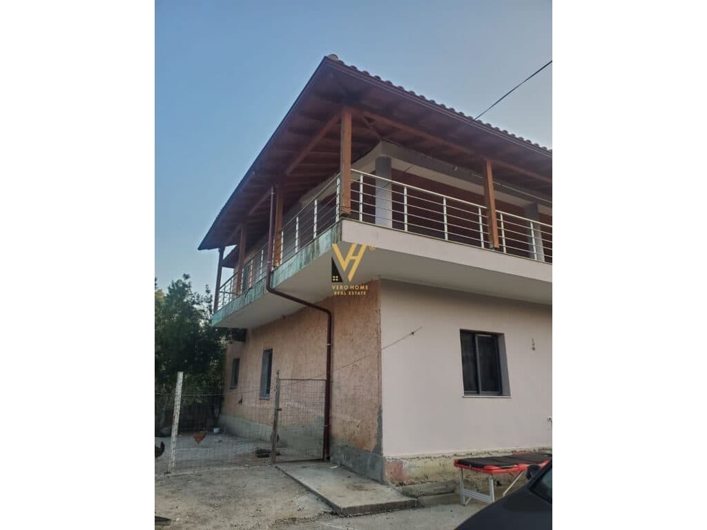 Shitet Vile dy kateshe ne Peze te Madhe 410 m2 3
