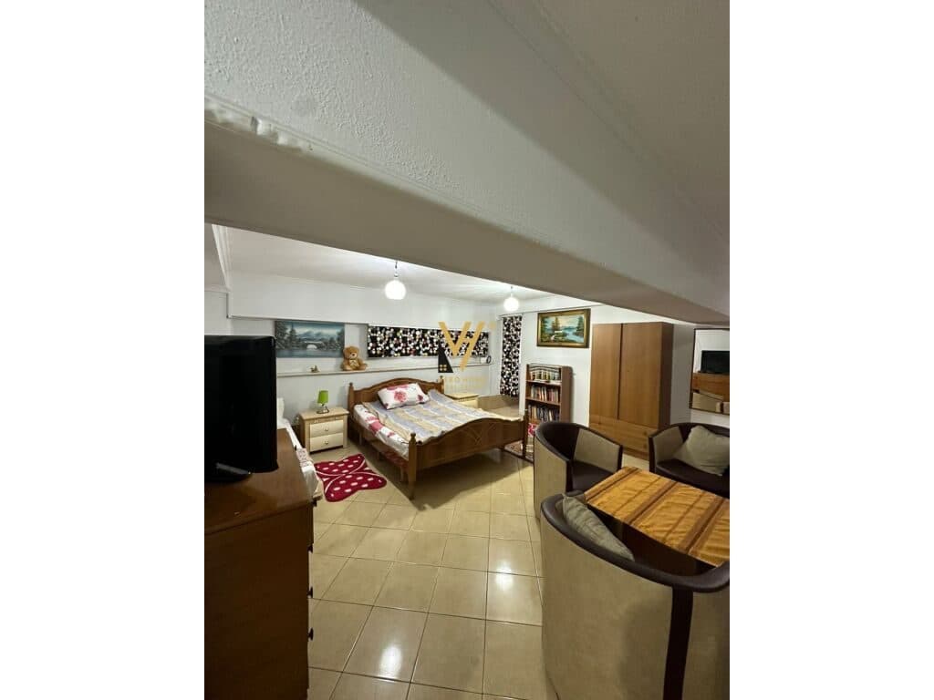 Jepet Apartament 1+1+ballkon me qera te Myslym Shyri 70 m2 2