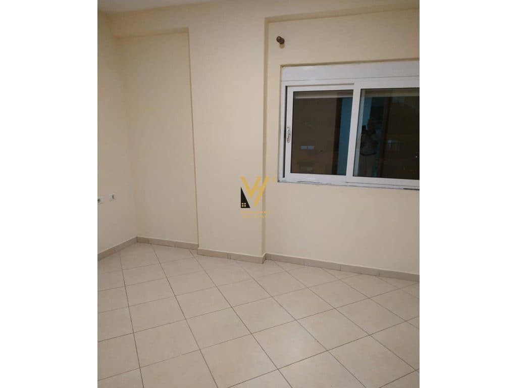 JEPET APARTAMENT 2+1 ME QERA TE RR RIZA CEROVA 55.000 LEKE