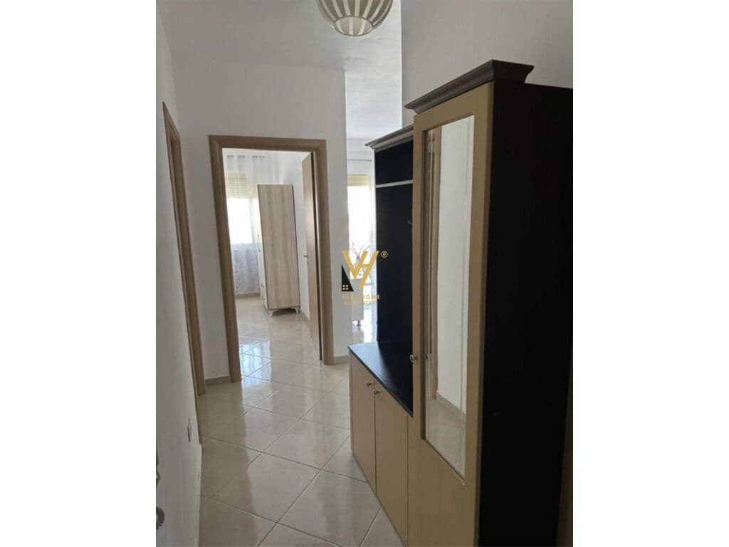 Jepet Apartament 2+1+ballkon me qera te Unaza e Re 104 m2 4