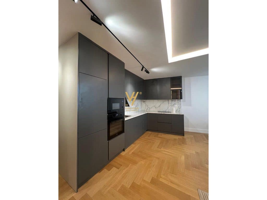 SHITET APARTAMENT 2+1+2+3BLK TE LAKE VIEW 650.000 EURO 2