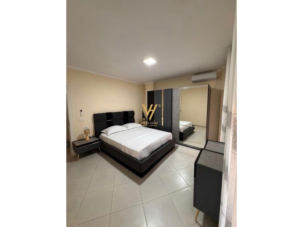 JEPET APARTAMENT 2+1+BLK ME QIRA TE PROKURORIA, QENDER 80.000 LEKE 3
