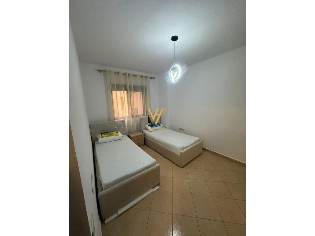 JEPET APARTAMENT 2+1 ME QERA NE ASTIR 500 EURO 4