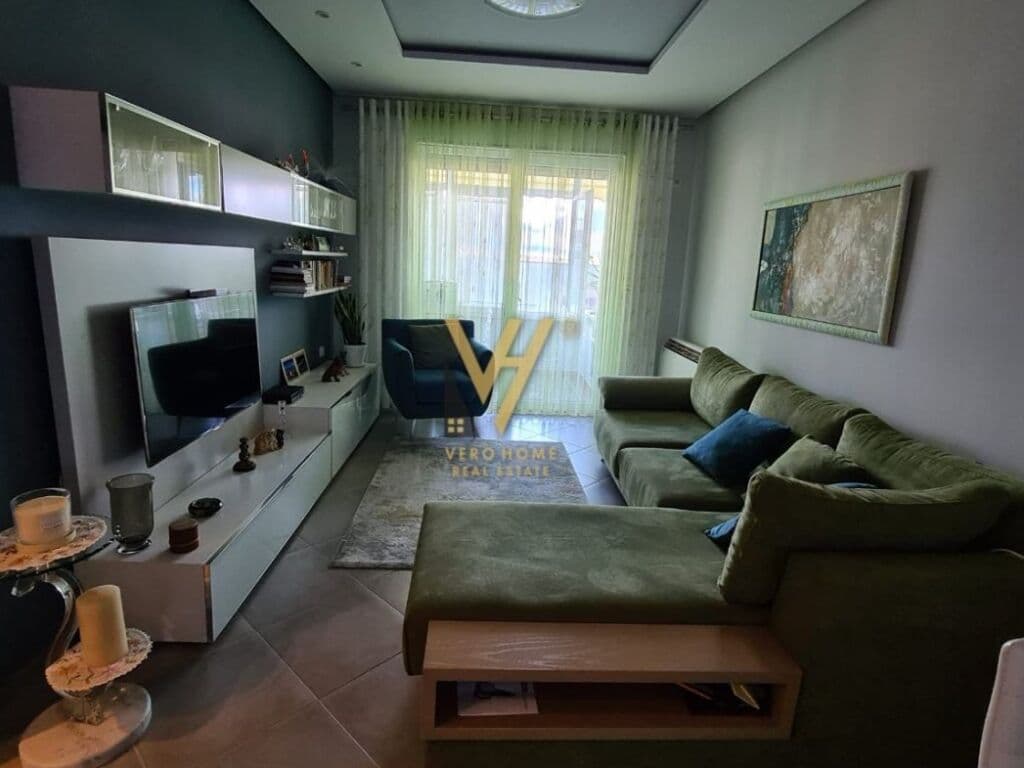 Jepet apartament 1+1 me qera te Kopshti Botanik 400 Euro 4
