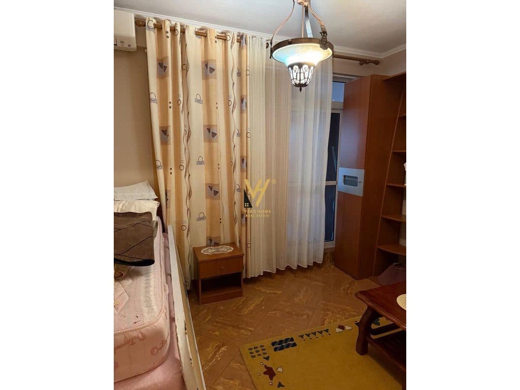 JEPET APARTAMENT 2+1+ VERANDE ME QERA NE QENDER 1.000 EURO 4