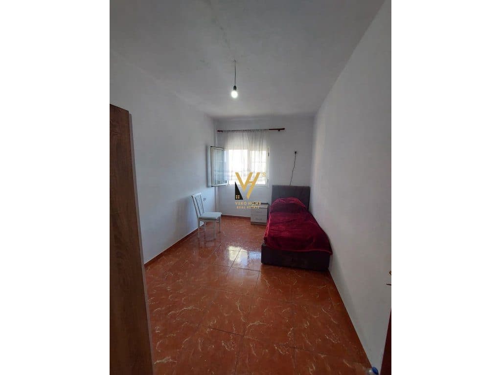 JEPET APARTAMENT 3+1+BLK ME QERA NE DON BOSKO 60.000 LEKE 3
