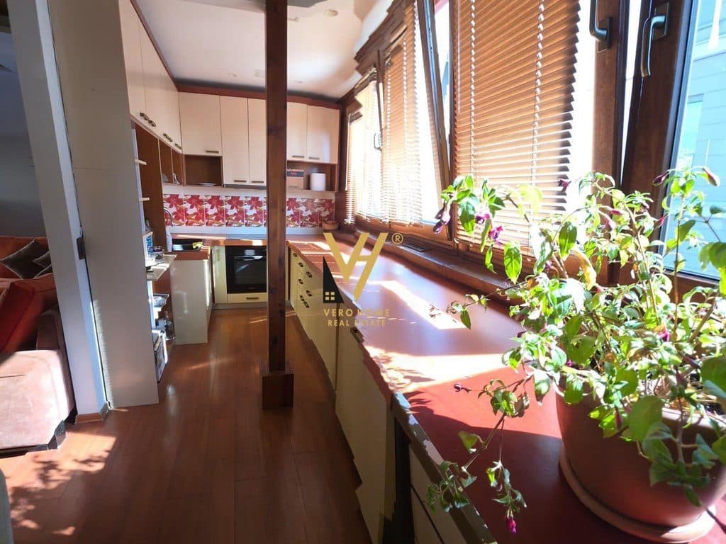 JEPET APARTAMENT 2+1+BLK ME QIRA TE RRUGA HIM KOLLI 80.000 LEKE 3
