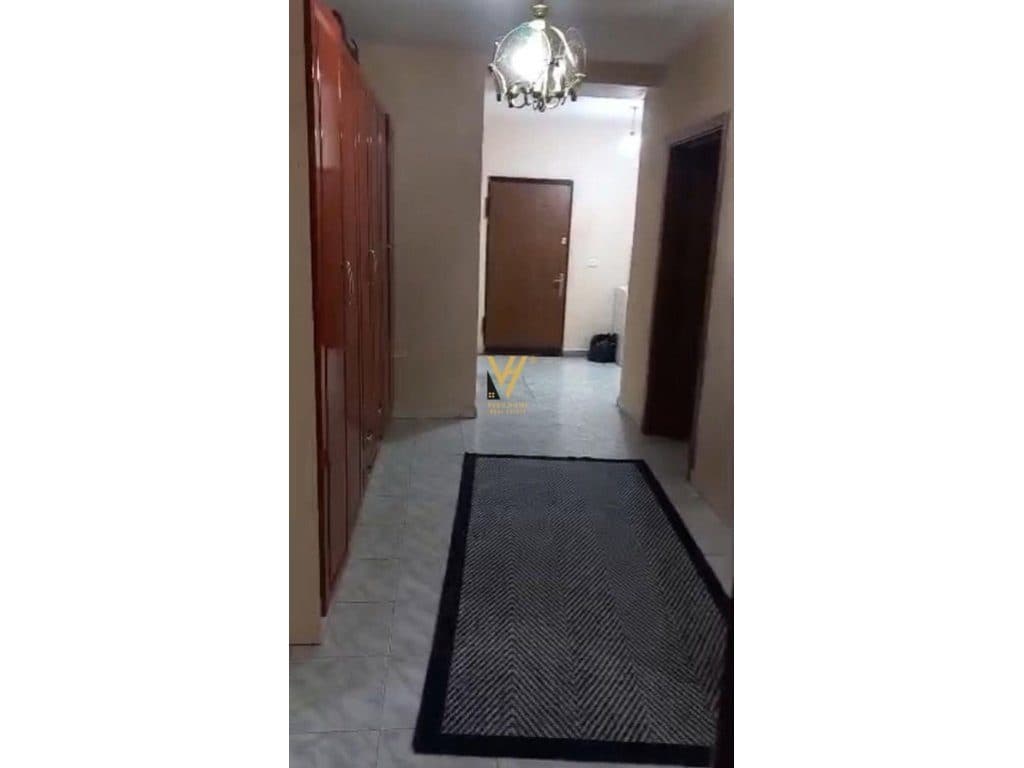 JEPET APARTAMENT 3+1+VERANDE ME QERA TE KRISTAL CENTER 70.000 LEKE 4
