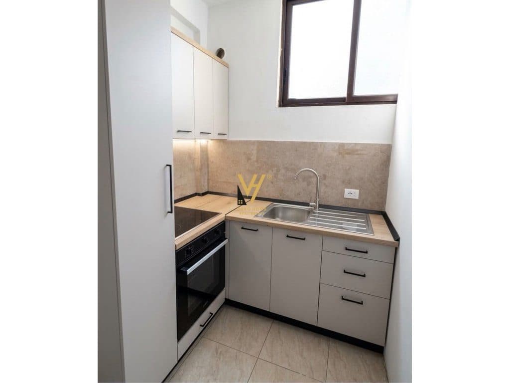 JEPET APARTAMENT 1+1+BLK ME QERA TE RRUGA E DURRESIT 55.000 LEKE 2