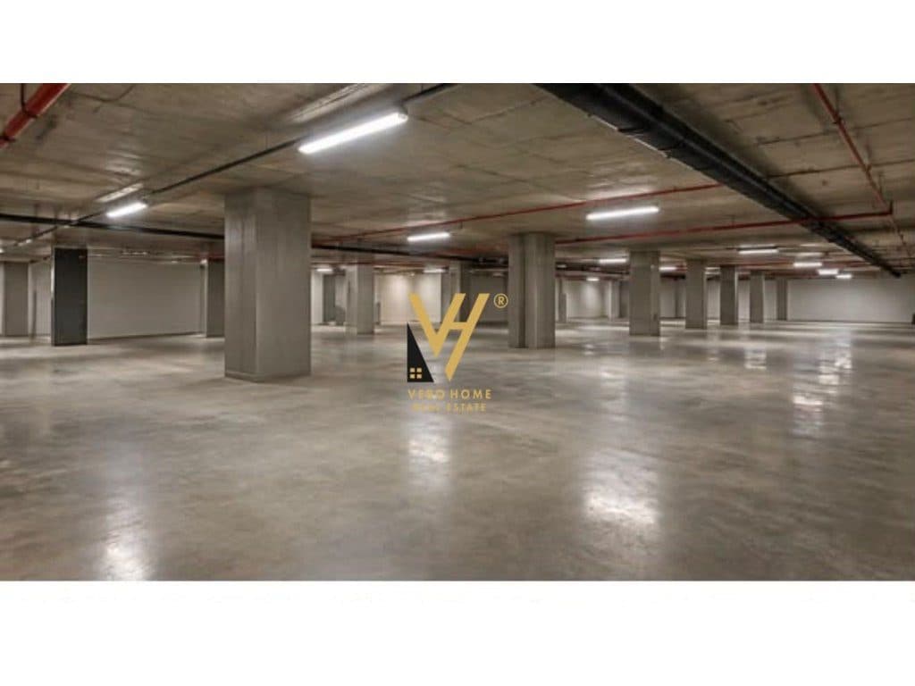 JEPET AMBIENT BIZNESI 1.222 M2 ME QIRA TE RR.DRITAN HOXHA 7.000 EURO 2