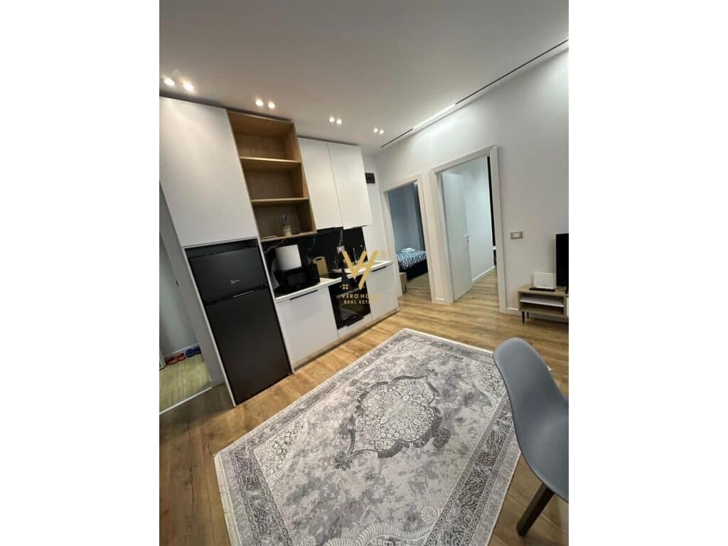 Jepet Apartament 2+1+ballkon me qera te Liqeni i Thate 75 m2 2
