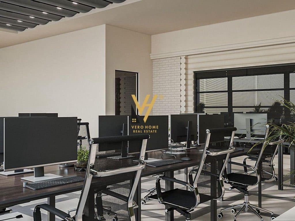 JEPET AMBIENT BIZNESI 700 M2 ME QIRA TE GOLDEN PARK3, YZBERISHT 10.000 EURO 4