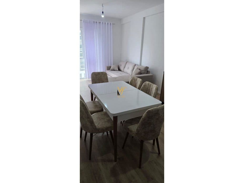 JEPET APARTAMENT 2+1+BLK ME QERA TE UNIVERS CITY 500 EURO
