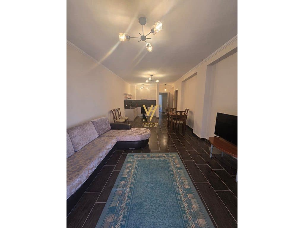 JEPET APARTAMENT 2+1 ME QIRA NE KOMBINAT 50.000 LEKE