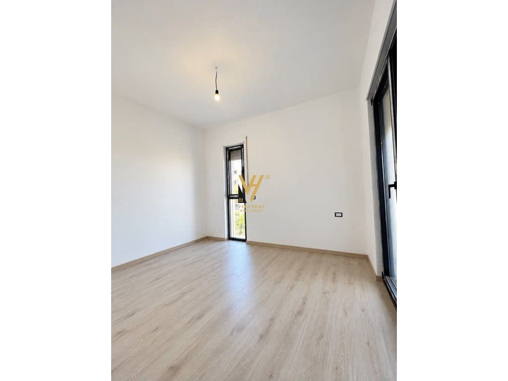 SHITET APARTAMENT 2+1+BLK TE LURA 1, GJIRI I LALEZIT 275.000 EURO 3