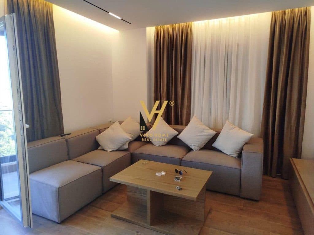 JEPET APARTAMENT 2+1+2+BLK ME QIRA TE KODRA E DIELLIT 1.300 EURO