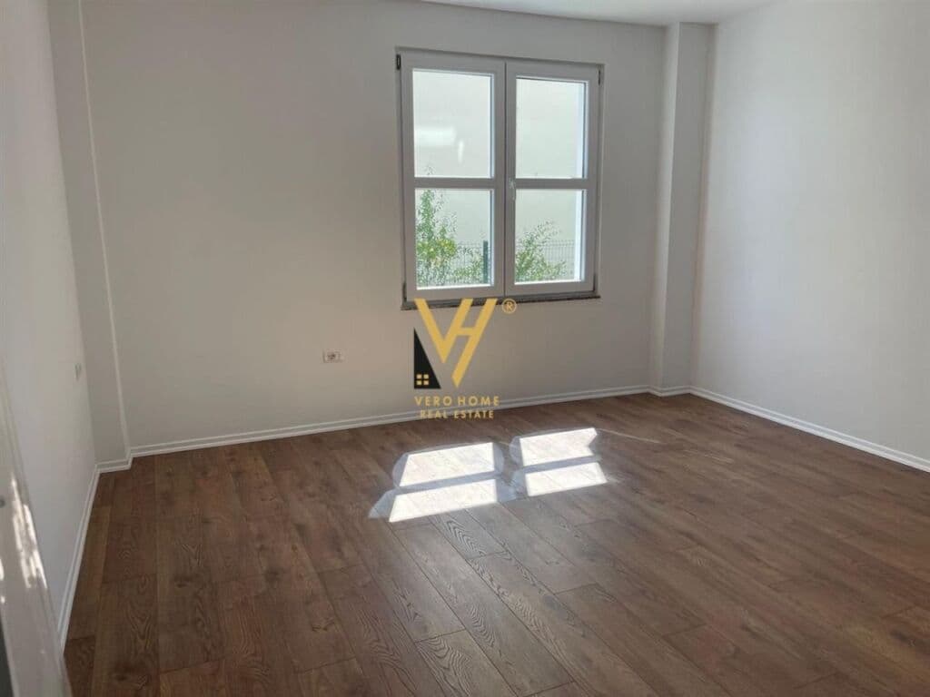 Shitet Apartament 3+1+2 te Ish Vilat Arabe , Fresk 138 m2 3
