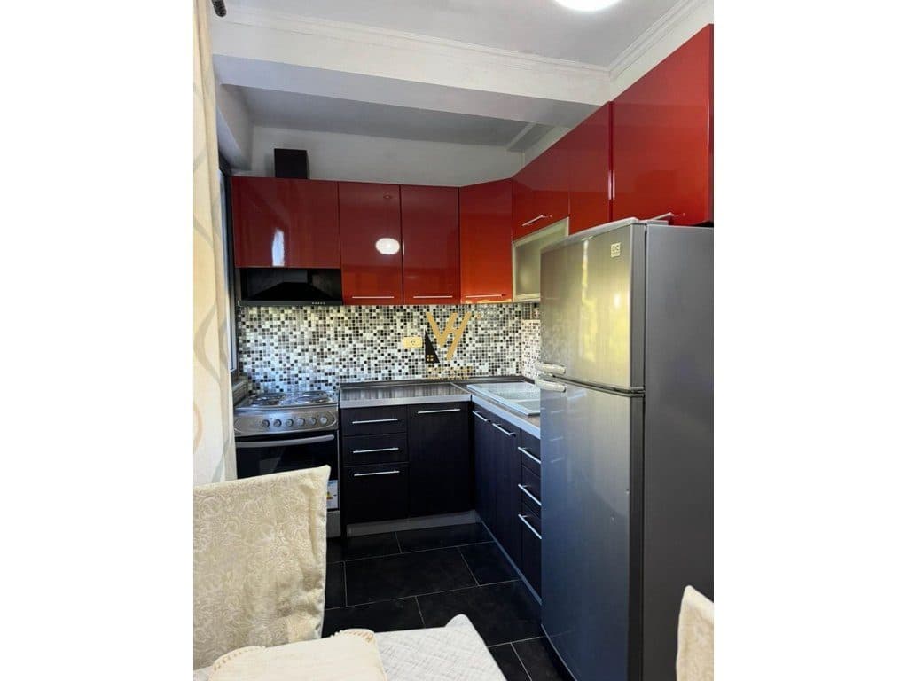 JEPET APARTAMENT 2+1+BLK ME QERA TEK RRUGA BARDHYL 60.000 LEKE 2