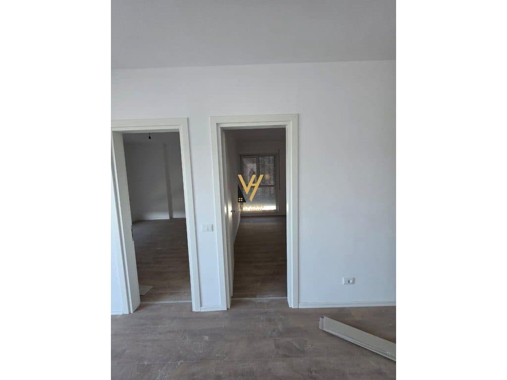 JEPET APARTMENT 2+1 ME QIRA TE UNIVERS CITY 52.000 LEKE 4