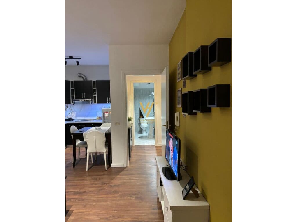 Jepet Apartament 1+1+ballkon me qera te Xhamia e Tabakeve 60 m2