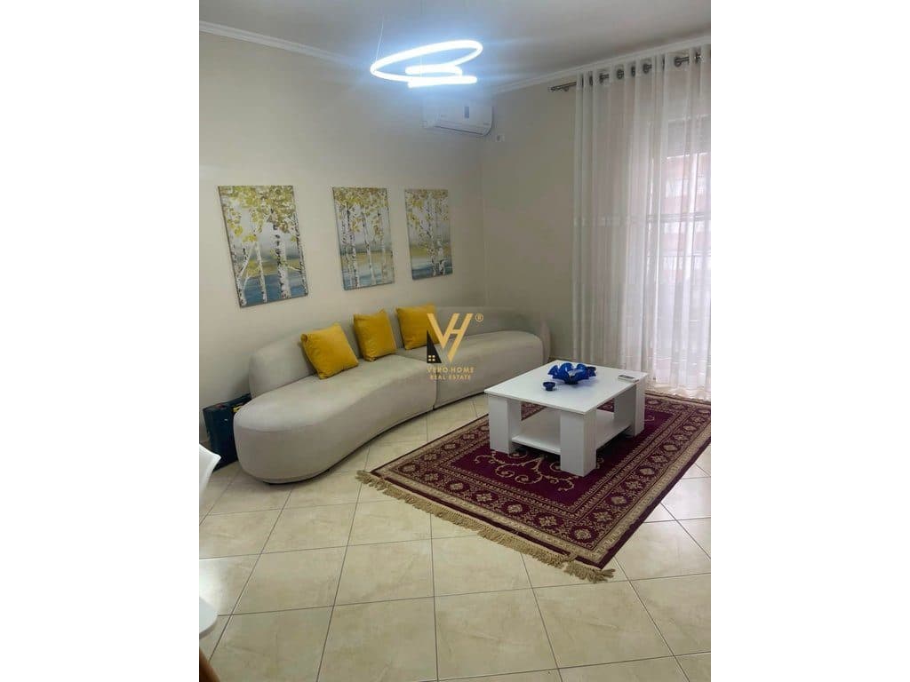 JEPET APARTAMENT 1+1+BLK ME QERA TE BLV. ZOGU I PARE 60.000 LEKE