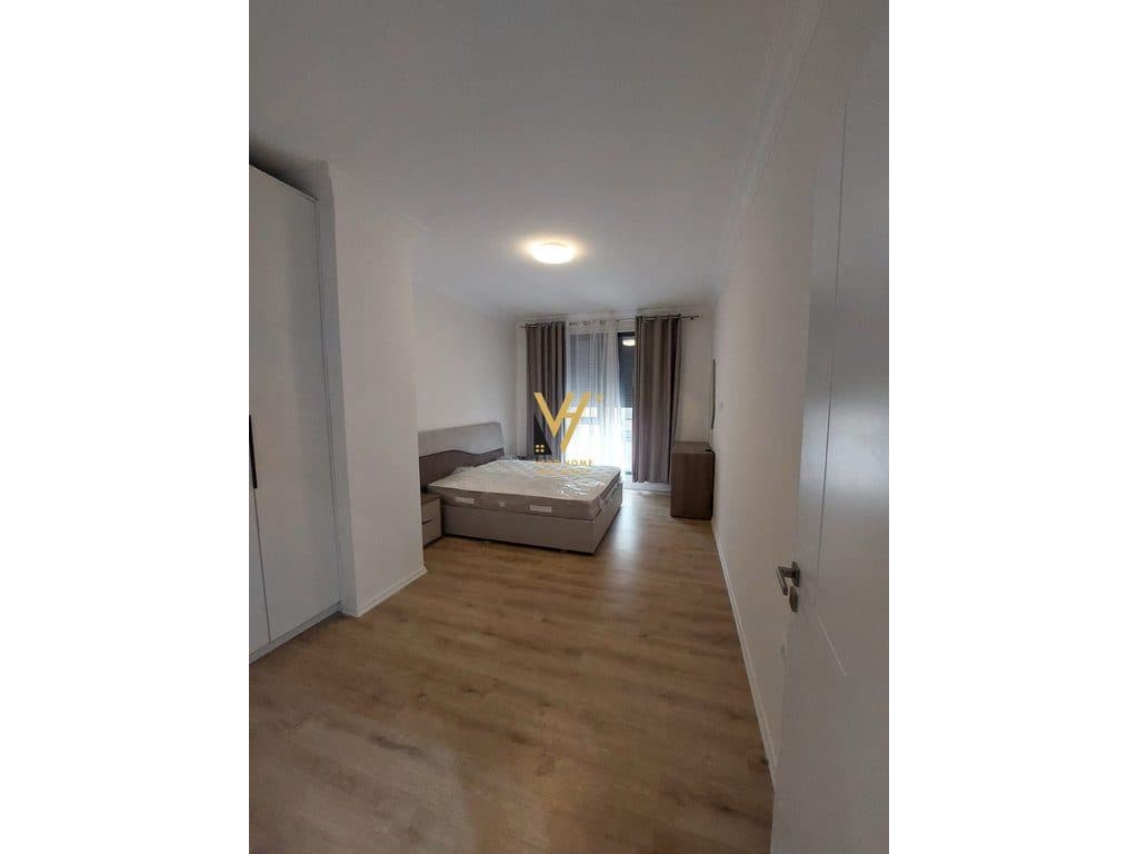 JEPET APARTAMENT 2+1+BLK ME QERA NE PORCELAN 1.000 EURO 3