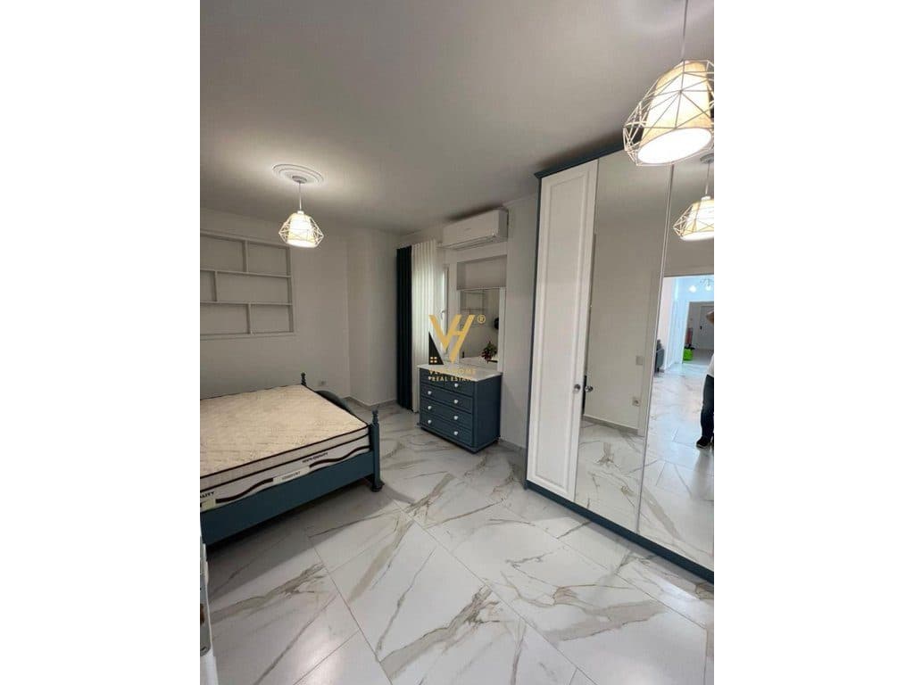 JEPET APARTAMENT 2+1+2+BLK ME QIRA TE SHESHI WILSON 1.200 EURO 4