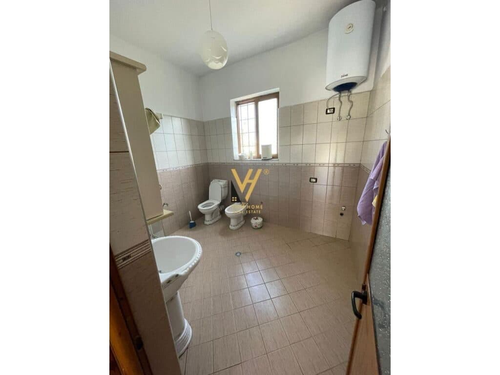 Jepet Apartament 2+1 me qera te Rruga e Elbasanit 144 m2 4