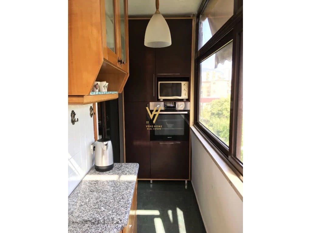 JEPET APARTAMENT 2+1 ME QERA TE RRUGA E DURRESIT 65.000 LEKE 3