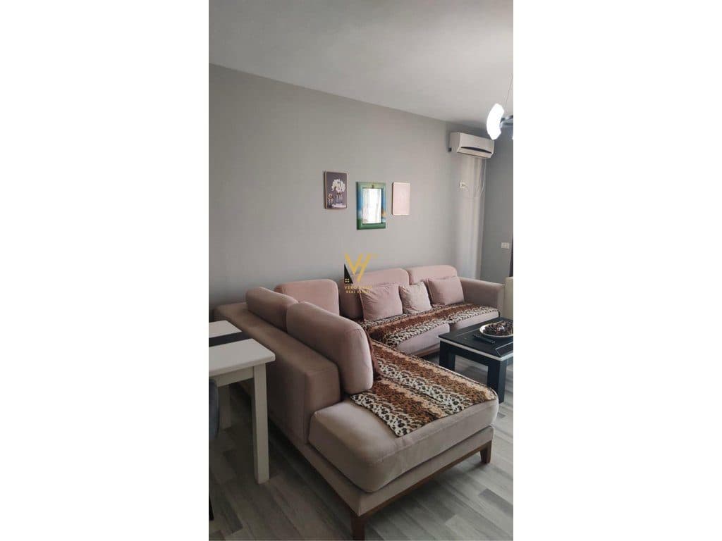 JEPET APARTAMENT 2+1+BLK ME QERA NE MISTO MAME 55.000 LEKE
