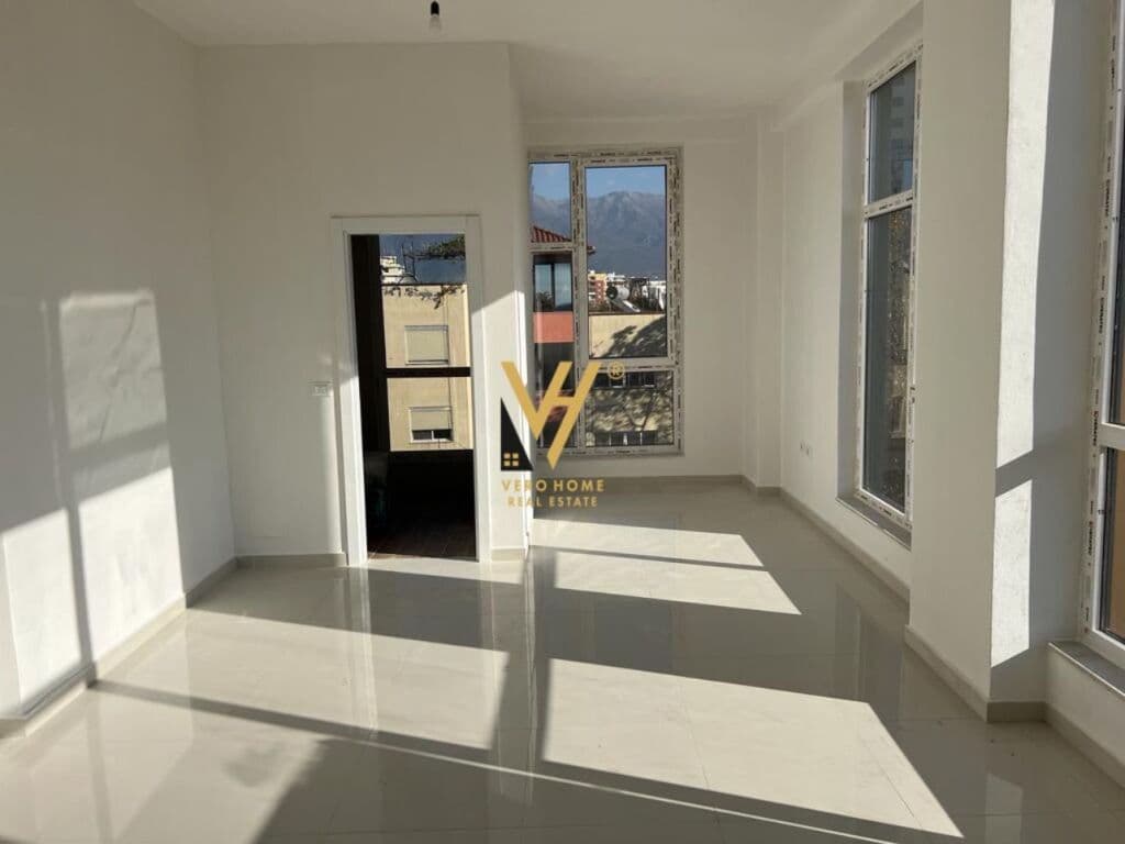 Jepet Zyre me qera te Stacioni i Trenit 120 m2