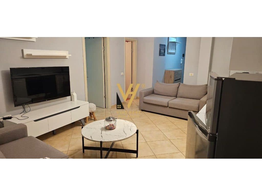 JEPET APARTAMENT 1+1+BLK ME QERA TE KODRA E DIELLIT 48.000 LEKE