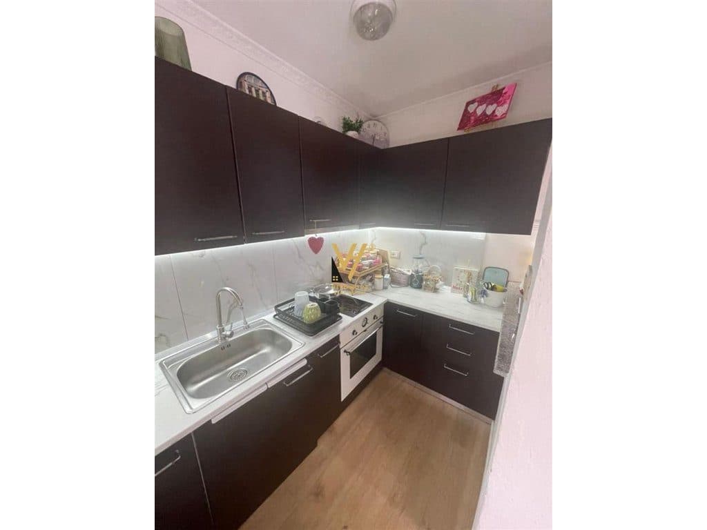 JEPET APARTAMENT 1+1 ME QIRA TE FERIT XHAJKO 500 EURO 3