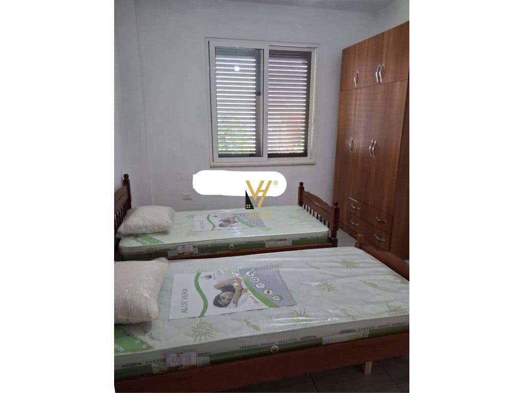 JEPET HYRJE 2+1+2 ME QERA PRANE SHKOLLES SE BASHKUAR 450 EURO 3