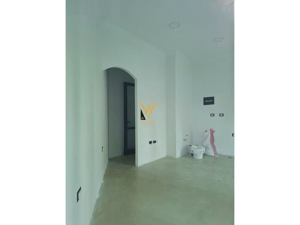 JEPET DYQAN 26 M2 ME QIRA TE 9 KATESHET 70.000 LEKE
