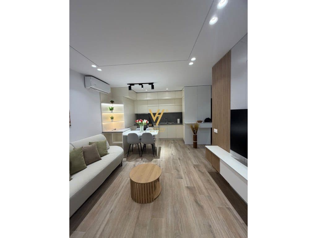 JEPET APARTAMENT 2+1 ME QERA TE SELVIA 75.000 LEKE 2